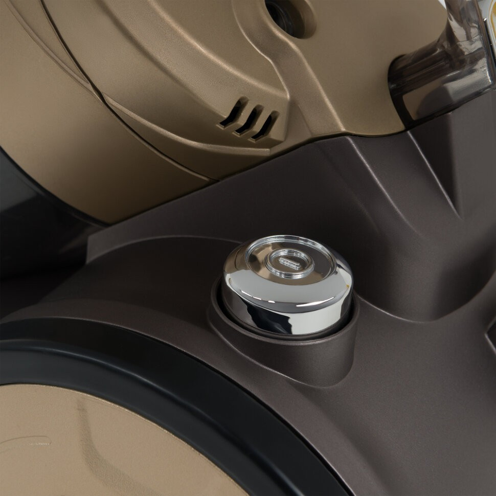 Пылесос Polaris PVC 1617GO