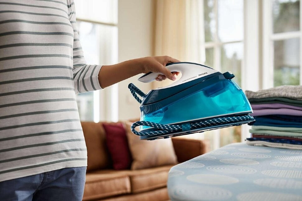 Парогенератор Philips GC7805/20 PerfectCare Compact синий/белый