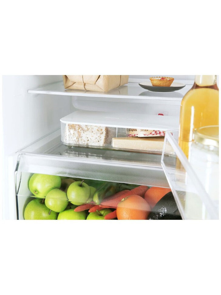 Встраиваемый холодильник Hotpoint-Ariston BCB 70301 AA Встраиваемый холодильник Hotpoint-Ariston BCB 70301 AA