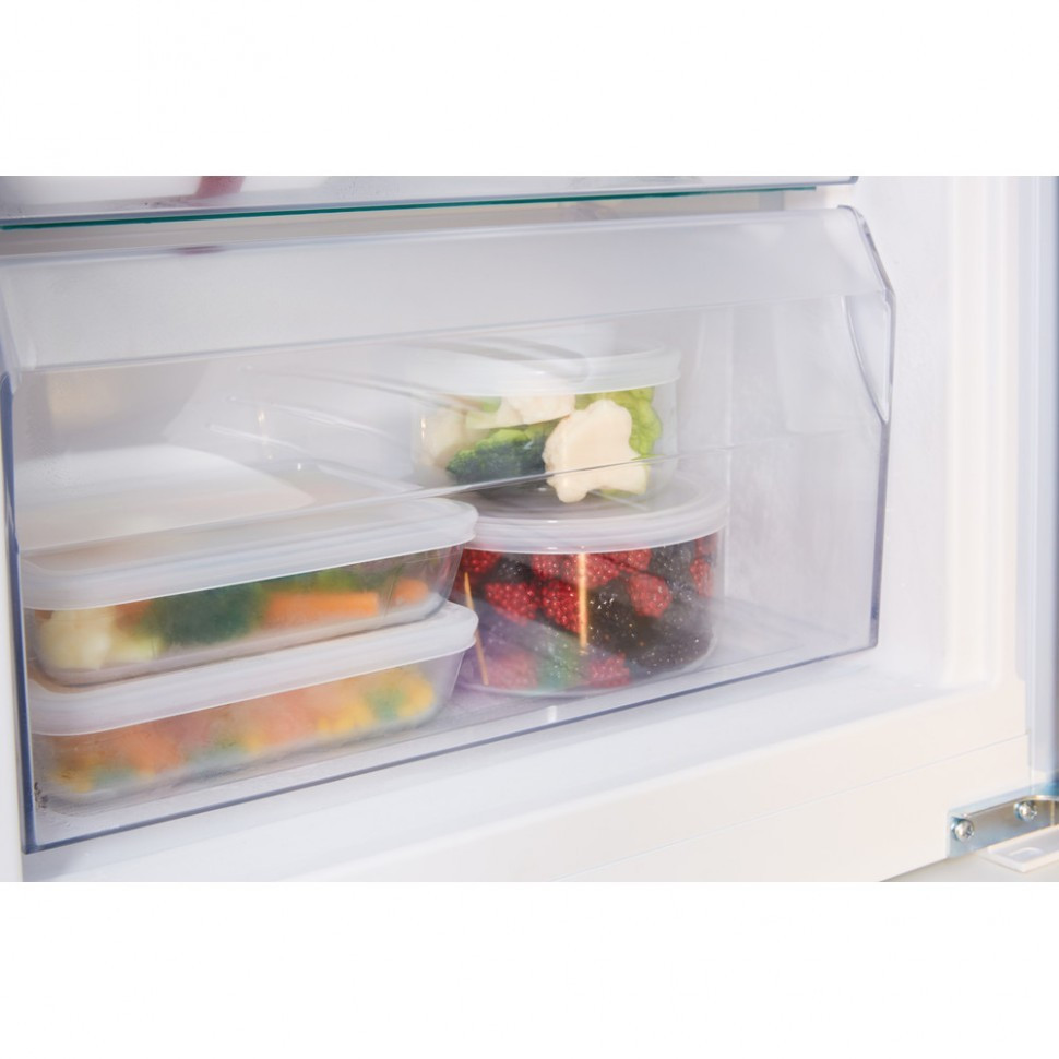 Встраиваемый холодильник Hotpoint-Ariston BCB 7525 AA