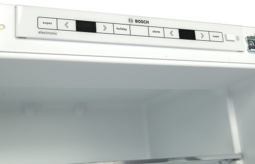 Встраиваемый холодильник Bosch KIS87AF30R