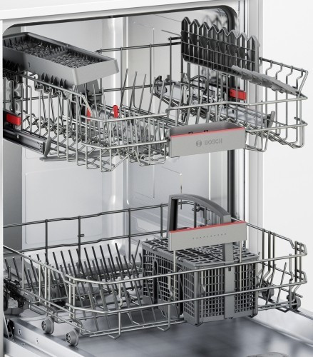 Встраиваемая посудомоечная машина Bosch SMV 46IX02 E